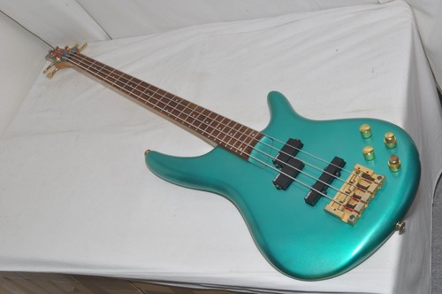 Guitare électrique ibanez - guitare,