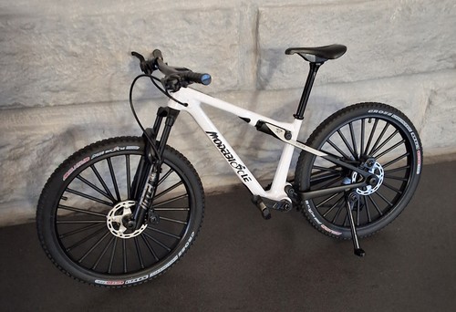 Vélo vtt miniature échelle - vtt,