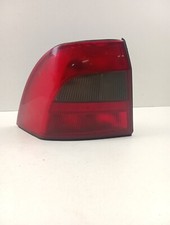 Feu arriere principal gauche