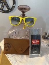 RARE Yellow Ray Ban 2140 996-3f Wayfarer Sunglasses. MINT CONDITION