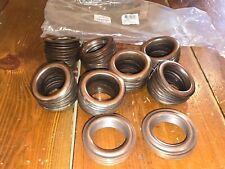 LOT DE 68 OEILLETS RIDEAUX