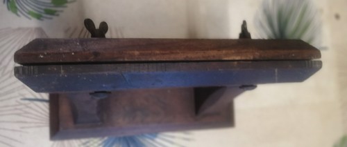 Ancien étau serrage pour - de,