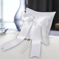 Coussin porte-alliances en satin avec nœud , idéal pour une fête, une plage,