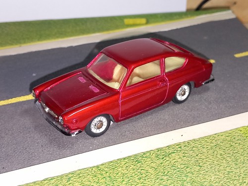 Fiat 850 coupé rouge - 850,