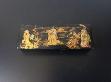 Boîte à timbres en carton