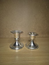 Paire de petits bougeoirs de