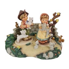 Hummelscapes 921-D "Kinder Park" Figurine FRISKY FRIENDS "Tender Love" Porcelain
