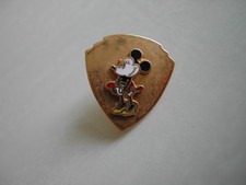 Pin's émaillé Mickey DISNEY