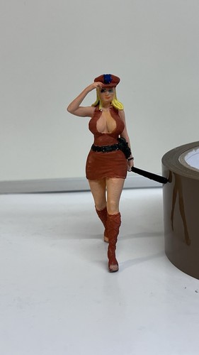 Figurine peinte main - peinte, a