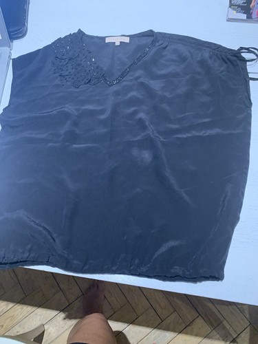 Haut noir soie - haut, essentiel