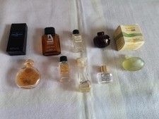 Lot de 9 miniatures de parfum (dt Magie Noire, Chanel…)