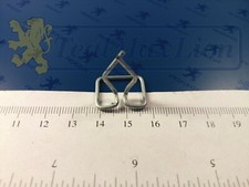 Agrafe de fixation Enjoliveur