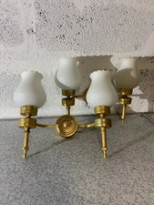 Applique mural en métal