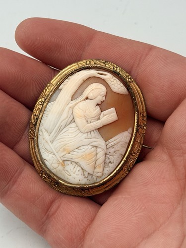 Camée femme lisant broche - femme, &