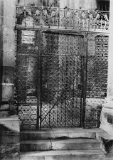 12 WROUGHT IRON GRID SHELLS