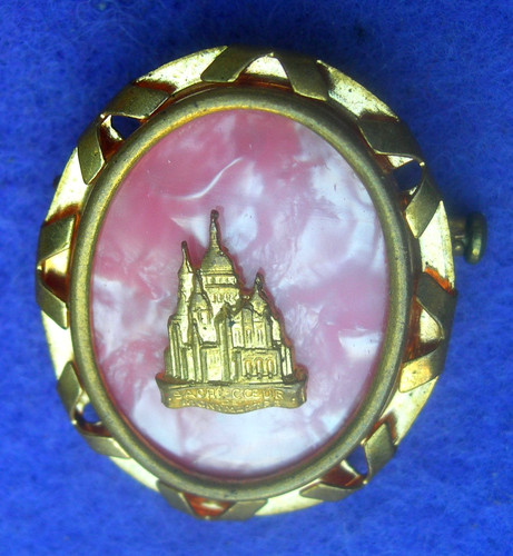 Vers 1940 broche souvenir du - :,