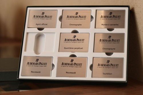 Lot displays audemars piguet - lot,