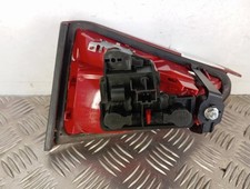 Feu arriere secondaire gauche