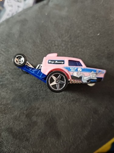 Hot wheels bugs bunny - wheels,