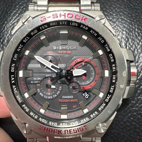 Montre analogique pour homme