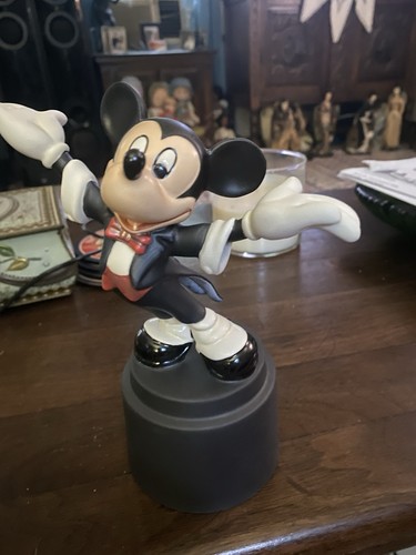 Walt disney classics - classics, maestro
