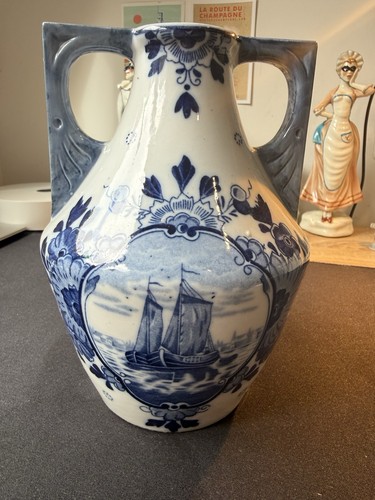 Vase faience de delft - ,