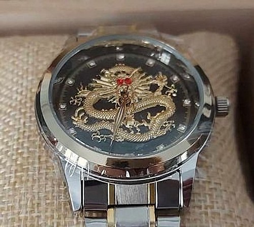 Montre dragon dans - dans, son