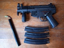 CYMA MP5k Full Metal Airsoft AEG Great Condition w/Battery + 3 Metal Hi-cap Mags