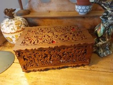 Ancien coffre bois ajouré dentelle 1900 