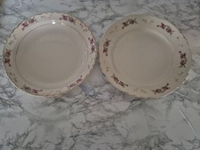 2 plateaux de services en