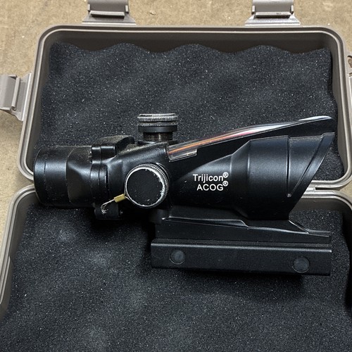Trijicon acog 4x32 - trijicon, illuminated