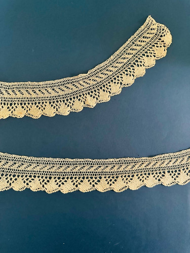 Deux dentelles tricot - dentelles, fait