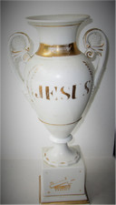 VASE ANCIEN EN PORCELAINE