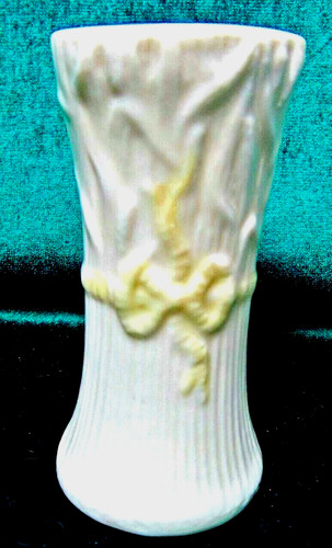 Belleek vintage irish typha - belleek,