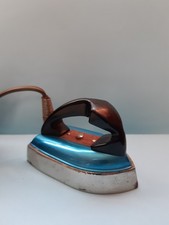 Ancien jouet fer à repasser