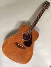Guitare acoustique Yamaha