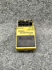 Guitare à pédale d'effets