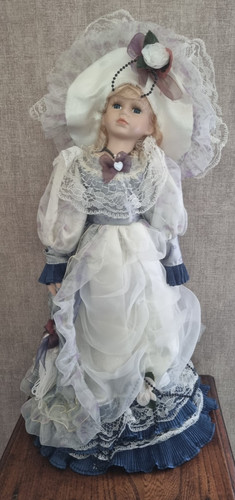 Poupée porcelaine cm - porcelaine, 45