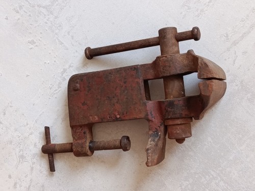 Ancien petit étau établi - ancien,