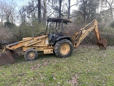 Ford 555D TLB/backhoe 4wd