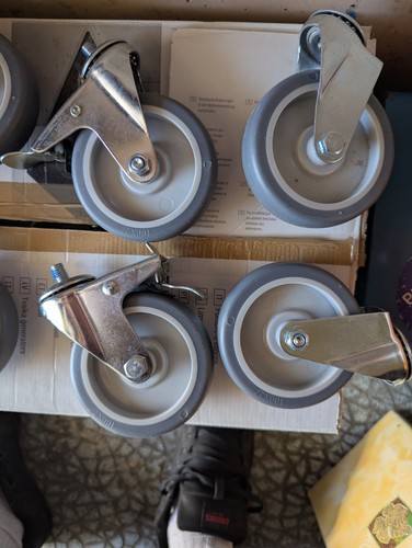 Roue pivotante tige - pivotante,