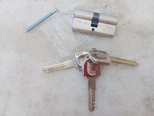 NEUF CYLINDRE DE SECURITE DE