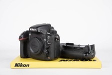 Nikon D800 + poignée de batterie d'origine + 2 ANS DE GARANTIE - 2 ANS DE...
