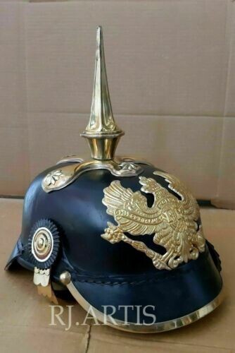 Casque allemand pickelhaube - allemand, en