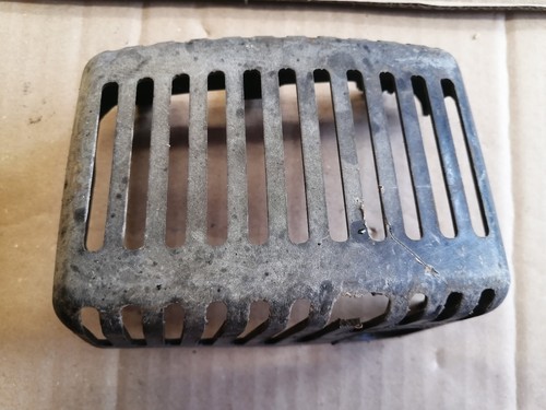 Capot échappement - d'échappement, (origine)
