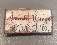 Objet De Devotion Folded