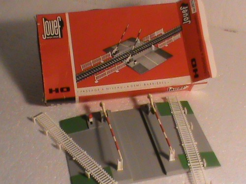 Passage niveau jouef - passage,