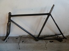 Ancien vélo cadre course 700