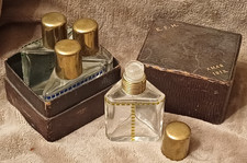 Flacons à parfums anciens