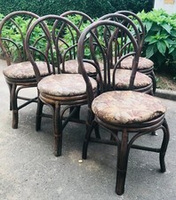 suite de six chaises en osier galettes tissus . XX siècle .